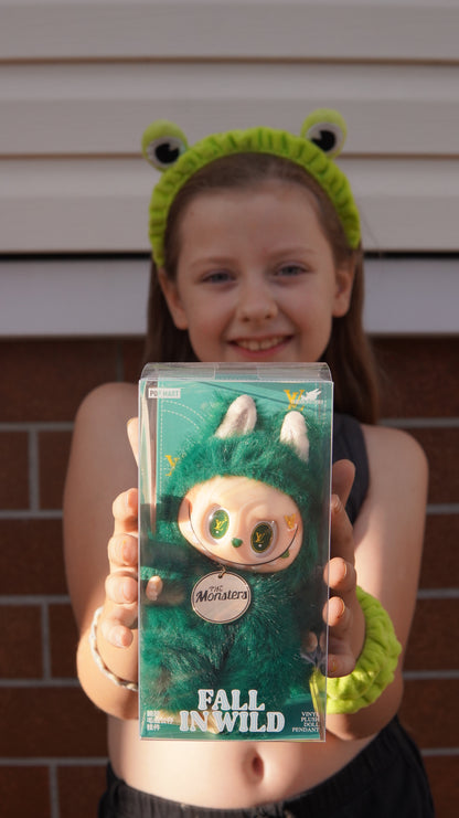 Pluszowy brelok Labubu Fall in Wild – zielona edycja kolekcjonerska 💚✨