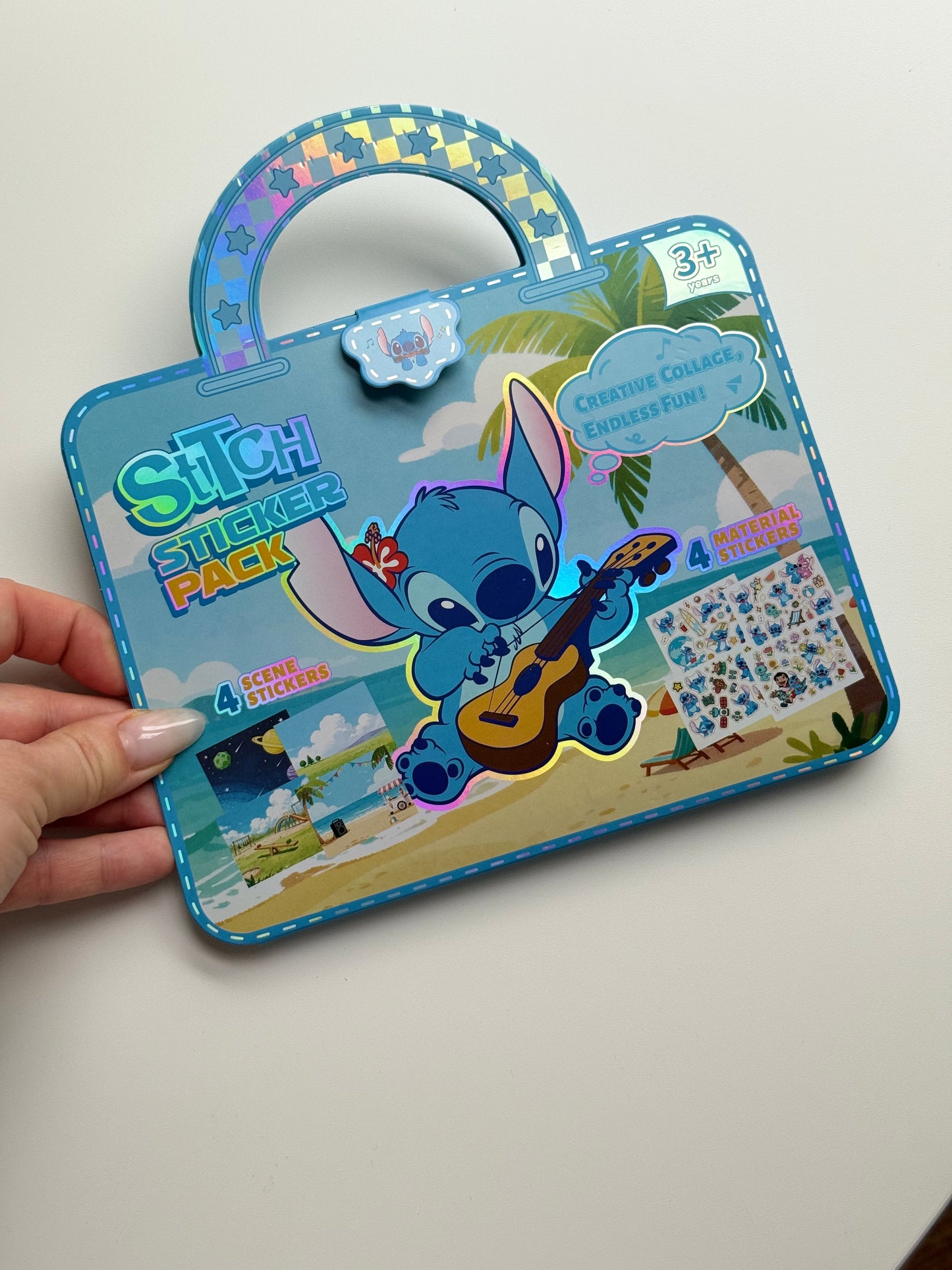 Domek do wyklejania + kolorowanka – zestaw w formie walizki