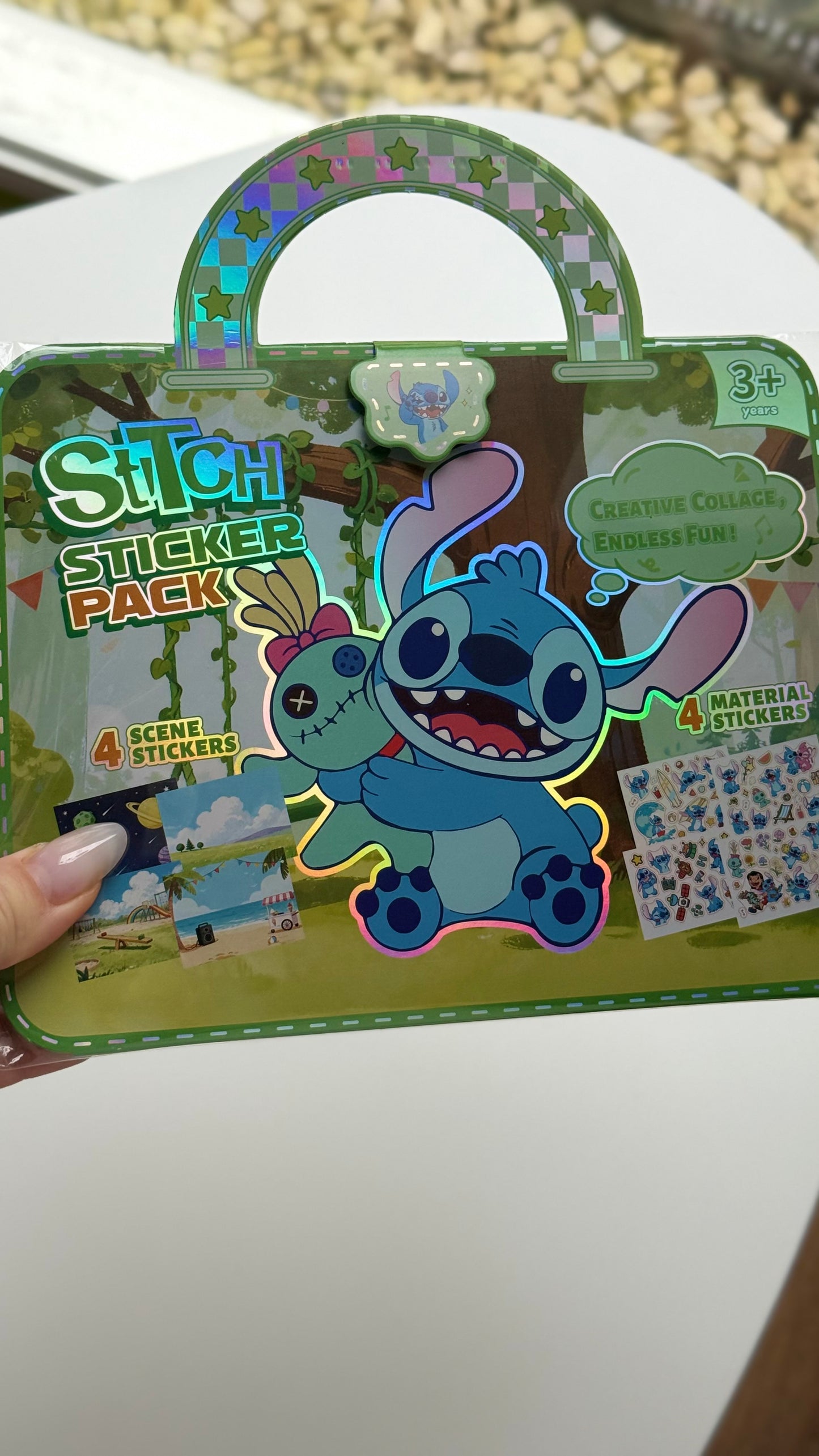 Domek do wyklejania + kolorowanka – zestaw w formie walizki