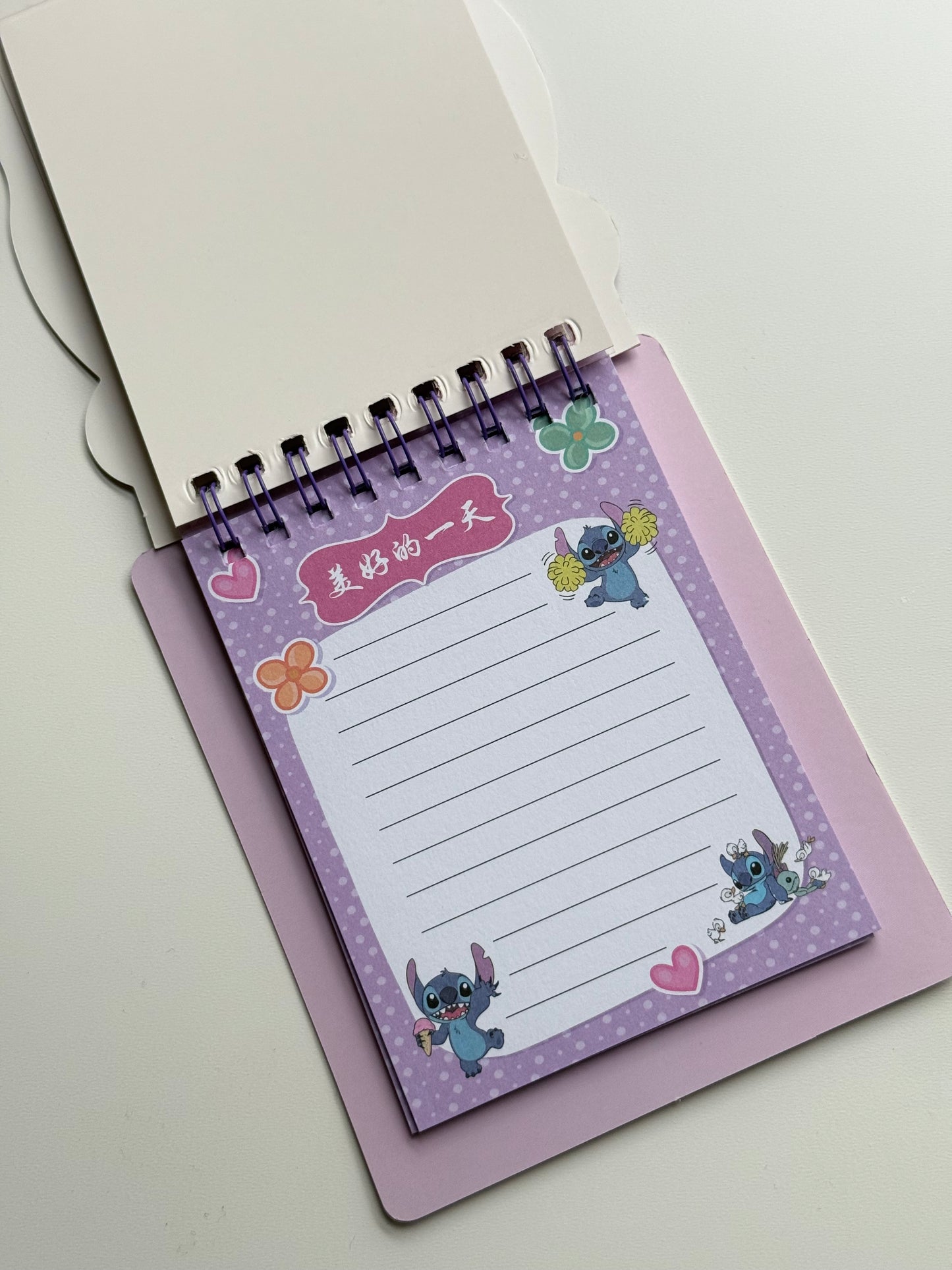 🏡Domek z naklejkami – Stitch + notes