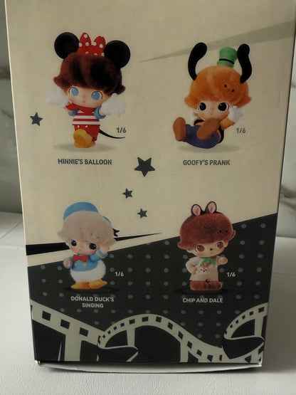 DIMOO WORLD – breloczek niespodzianka od PO MART x Disney!