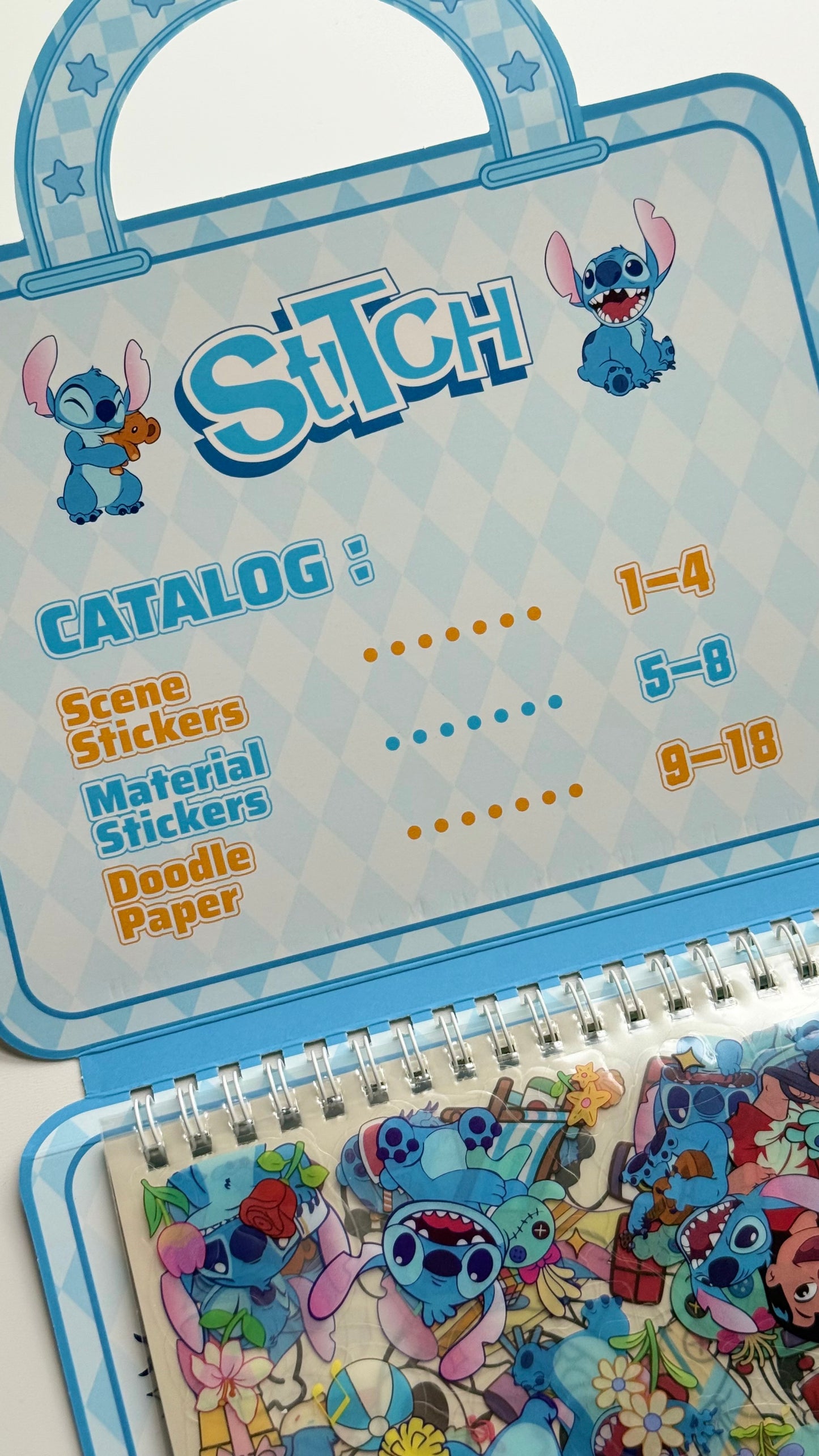 Domek do wyklejania + kolorowanka – zestaw w formie walizki