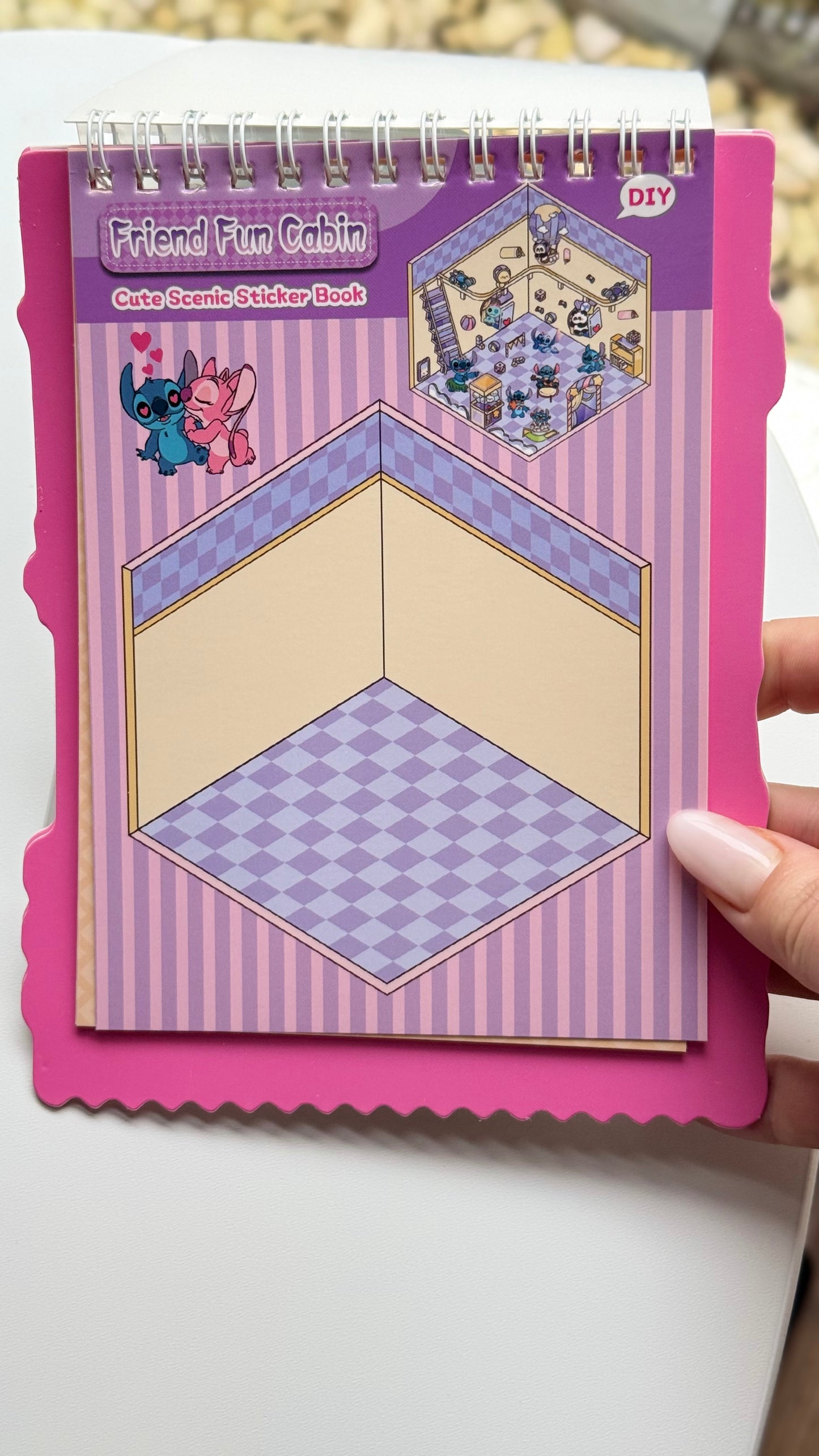 Domek do wyklejania Stich