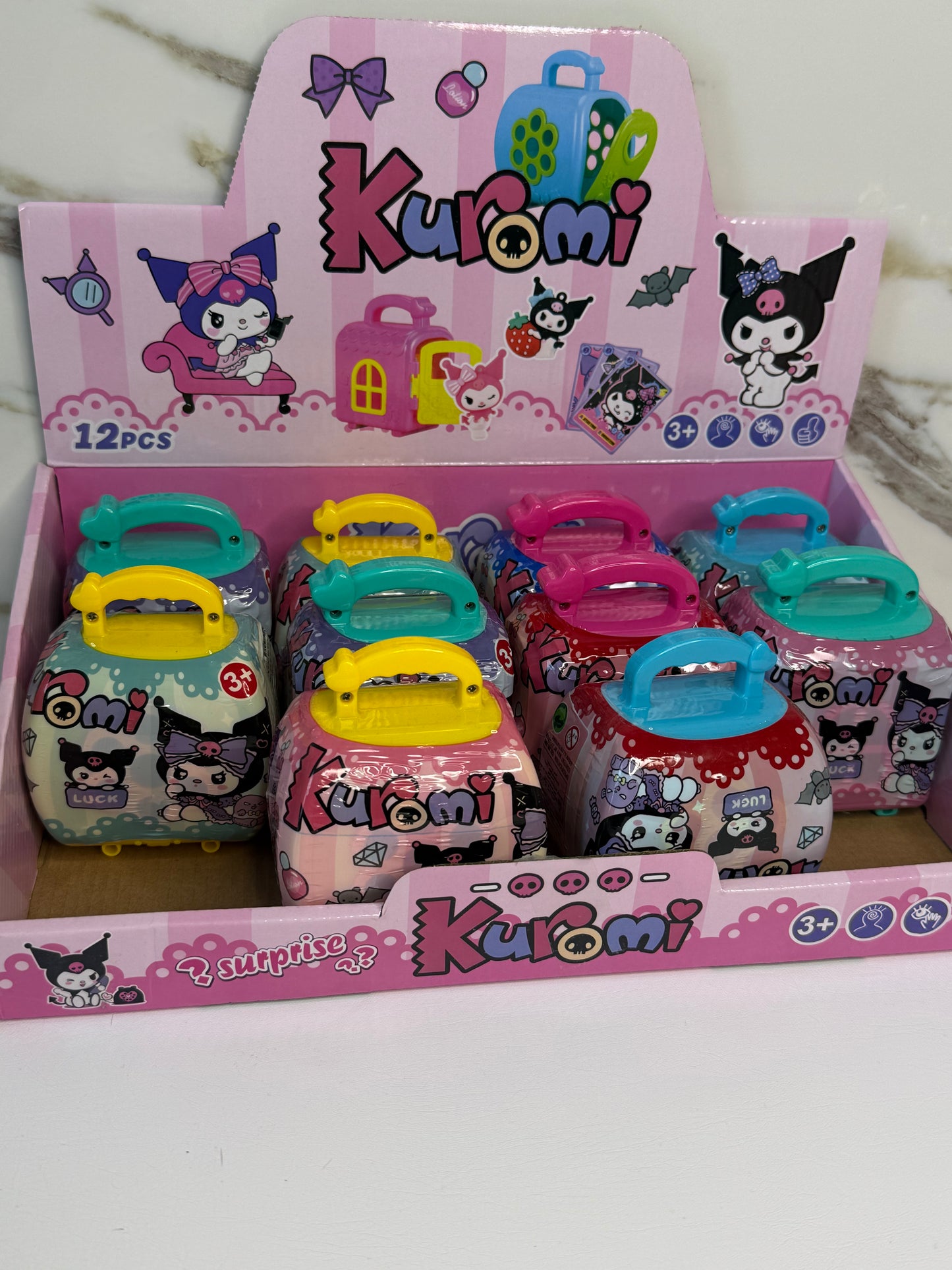 Kuromi Surprise – Walizeczka z niespodzianką!